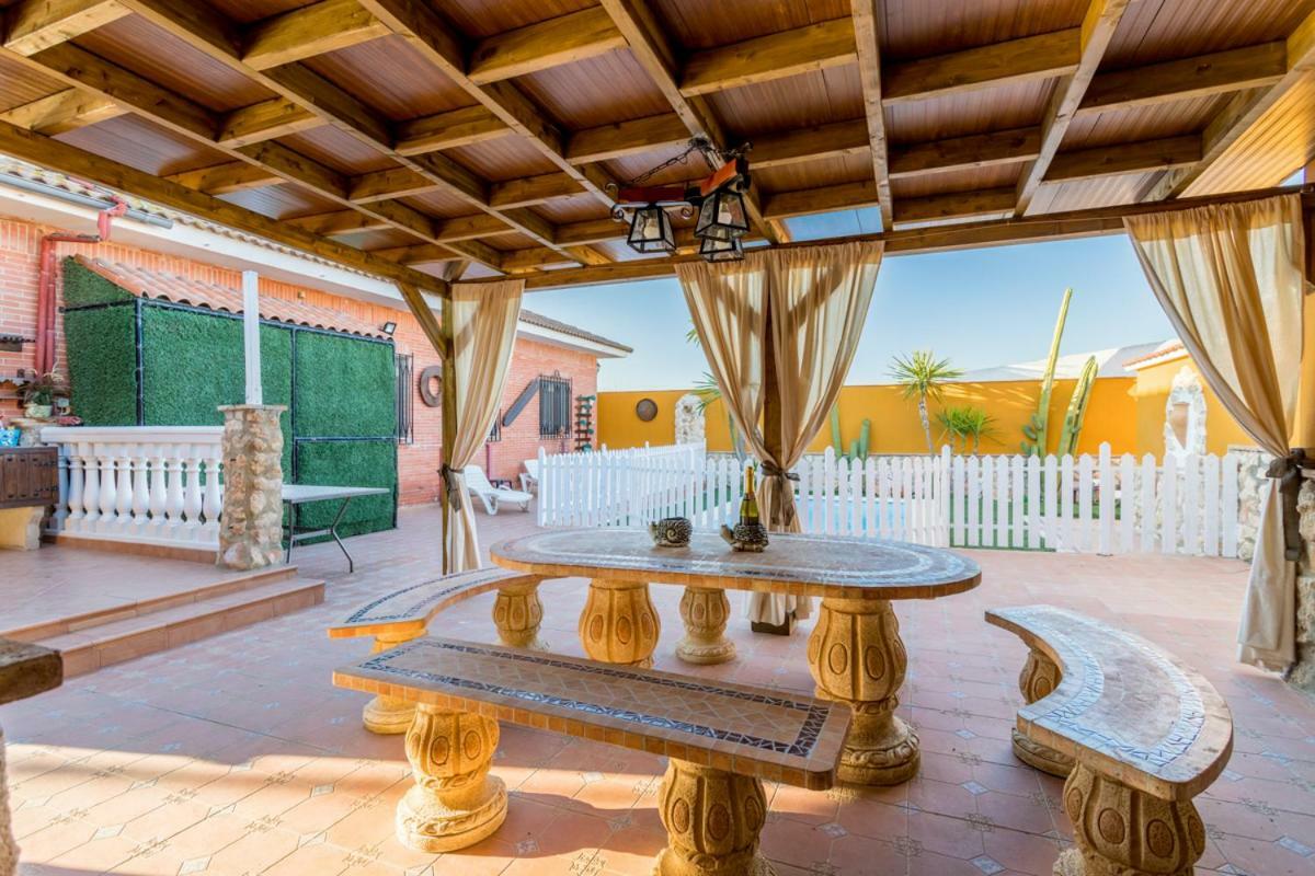 Casa Ludima Villa Fuentes de Andalucía Exteriör bild